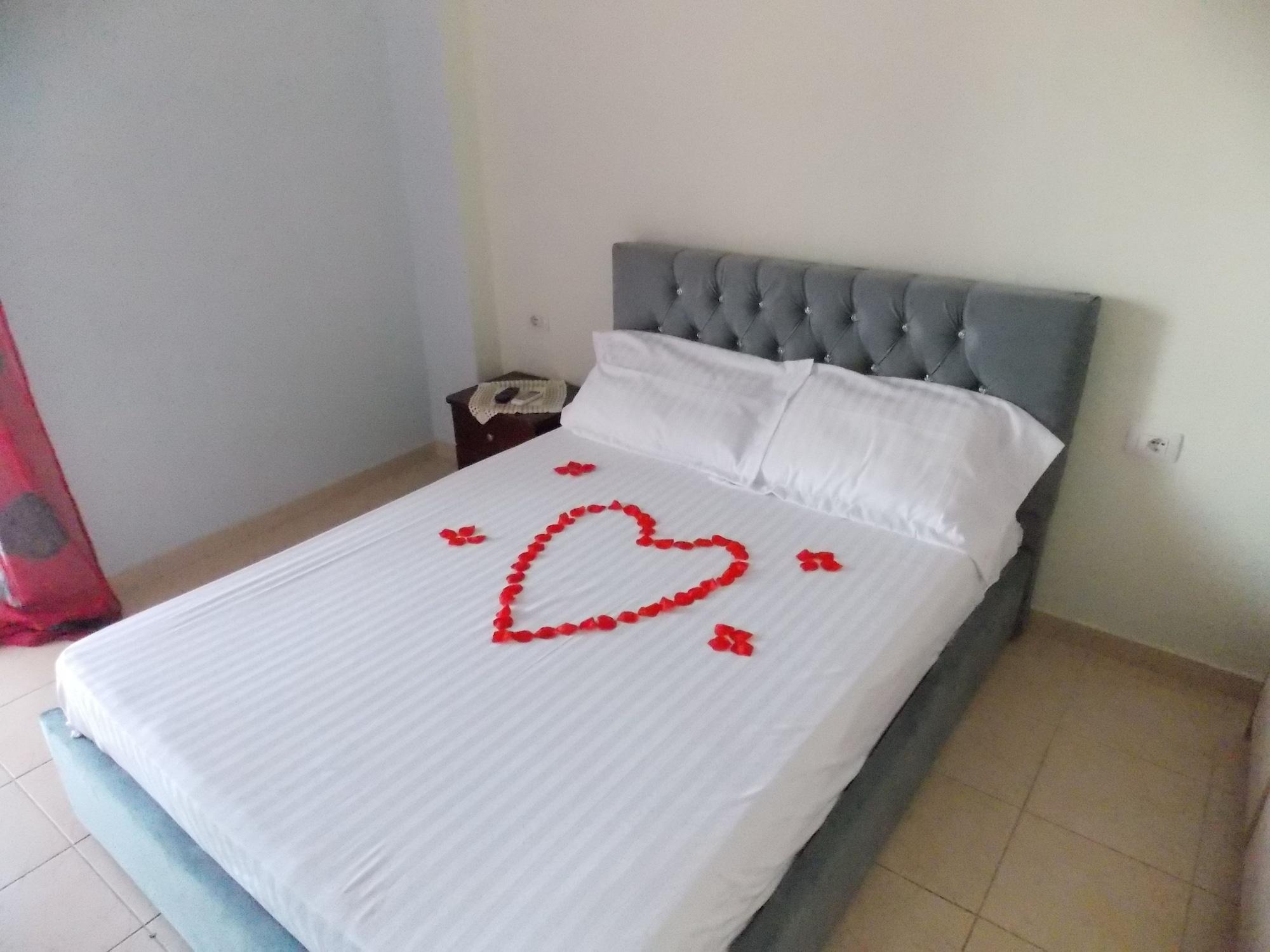 Afrimi Relax Apartments Sarandë Eksteriør bilde