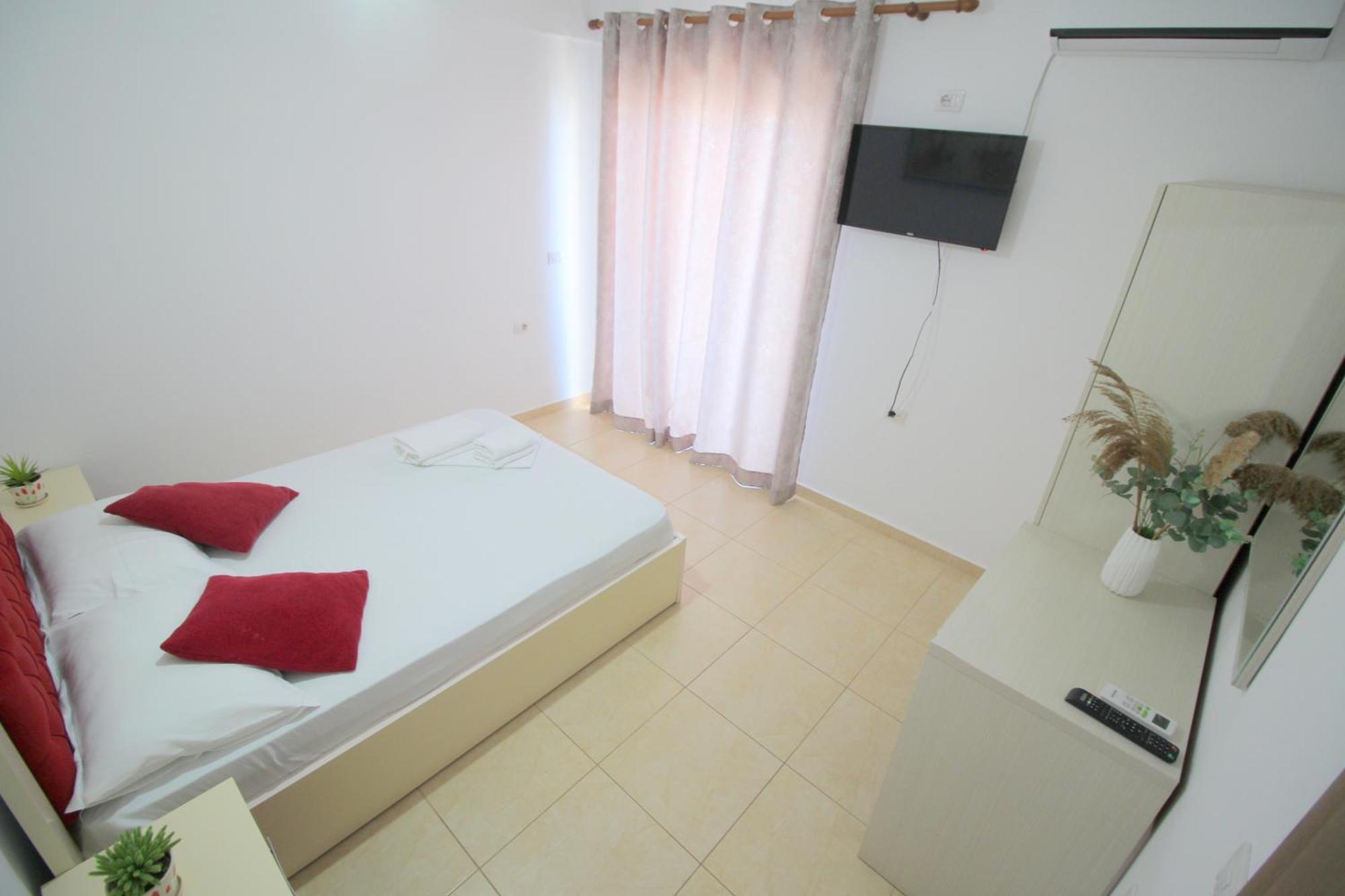 Afrimi Relax Apartments Sarandë Eksteriør bilde